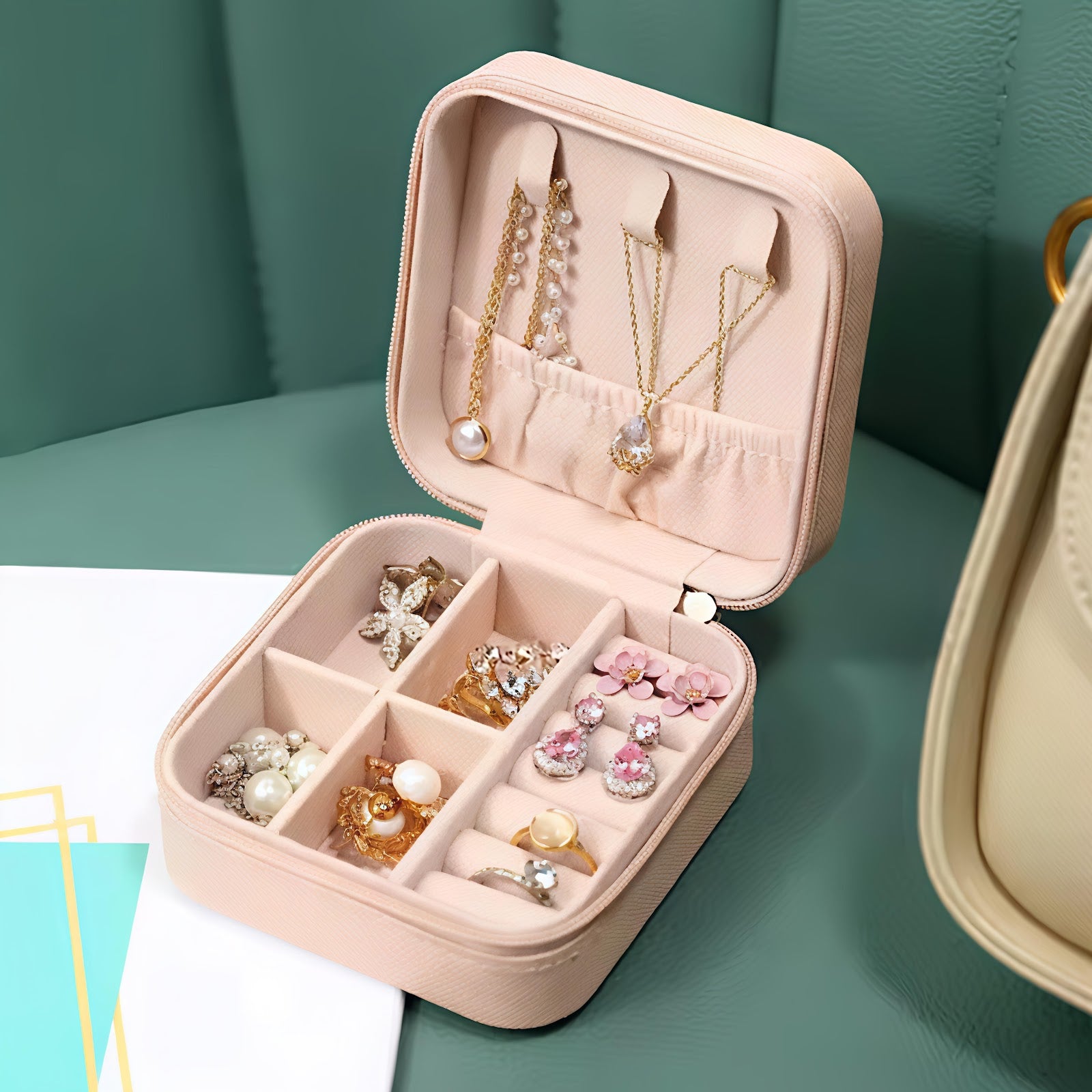 Lazer Jewellery Organiser PU Leather Zipper Square Portable Mini Square Storage Box Case with Dividers Container for Rings, Earrings, Necklace Home Organizer