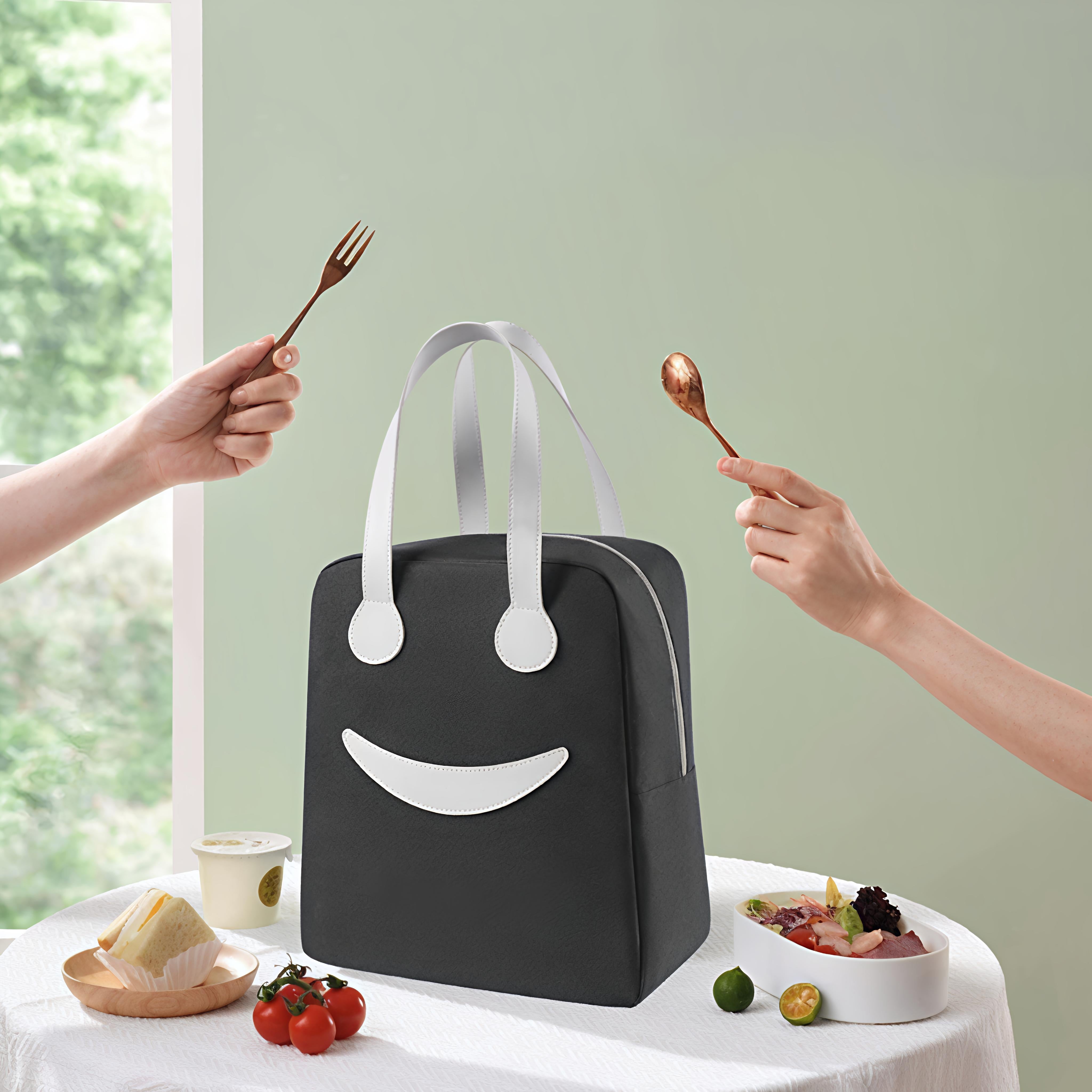 Lazer Polyester Smiley Face Lunch Bag (8.5 ltrs)