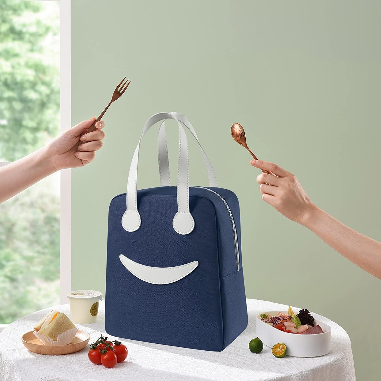 Lazer Polyester Smiley Face Lunch Bag (8.5 ltrs)